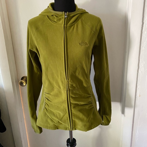 The North Face Jackets & Blazers - NWT The North Face Polartec classic micro